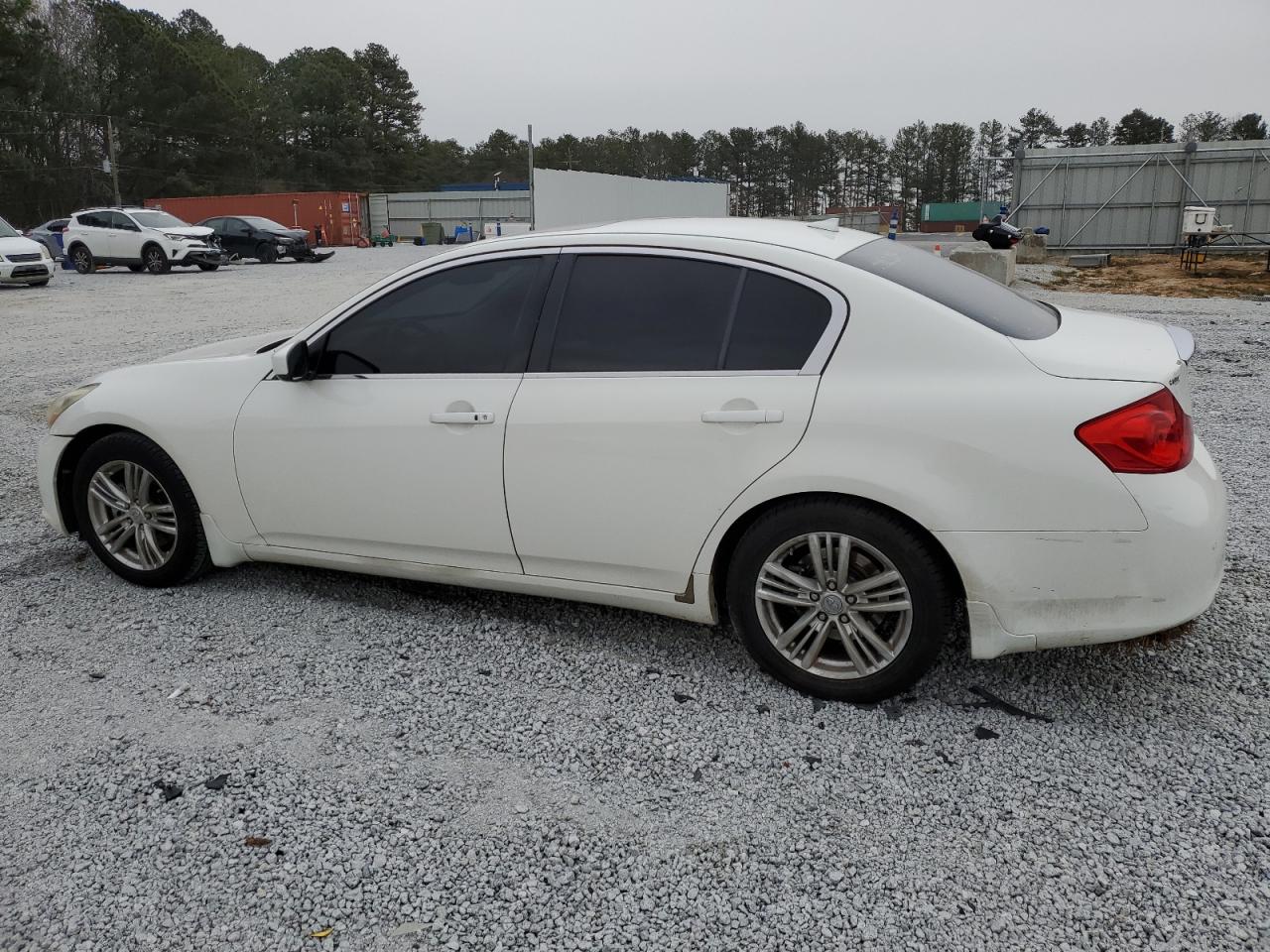 2011 Infiniti G - Image 2