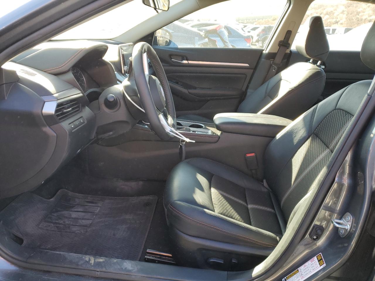 2024 Nissan Altima - Image 7