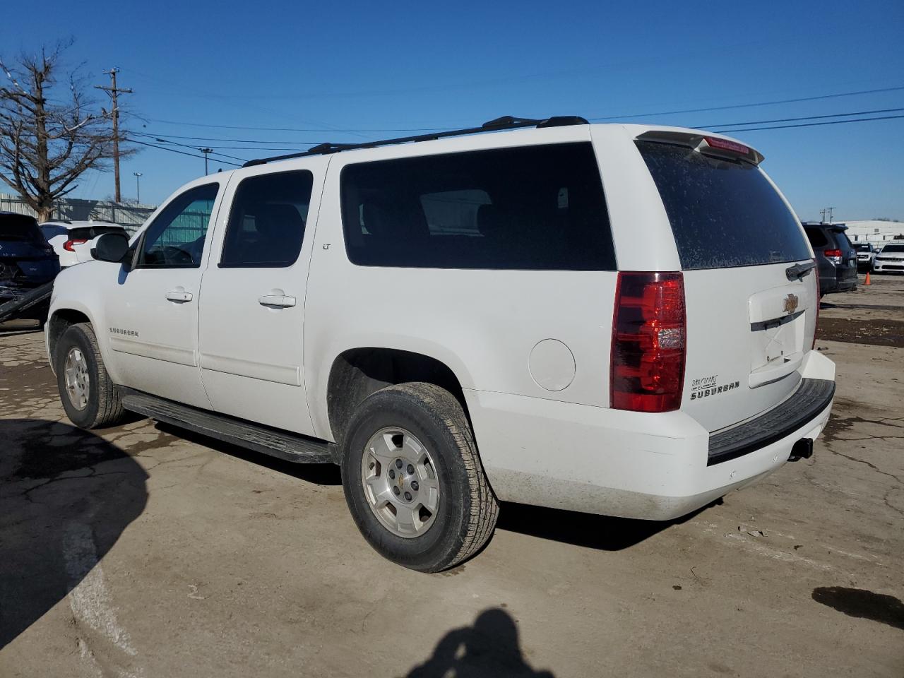 2014 Chevrolet Suburban - Image 2