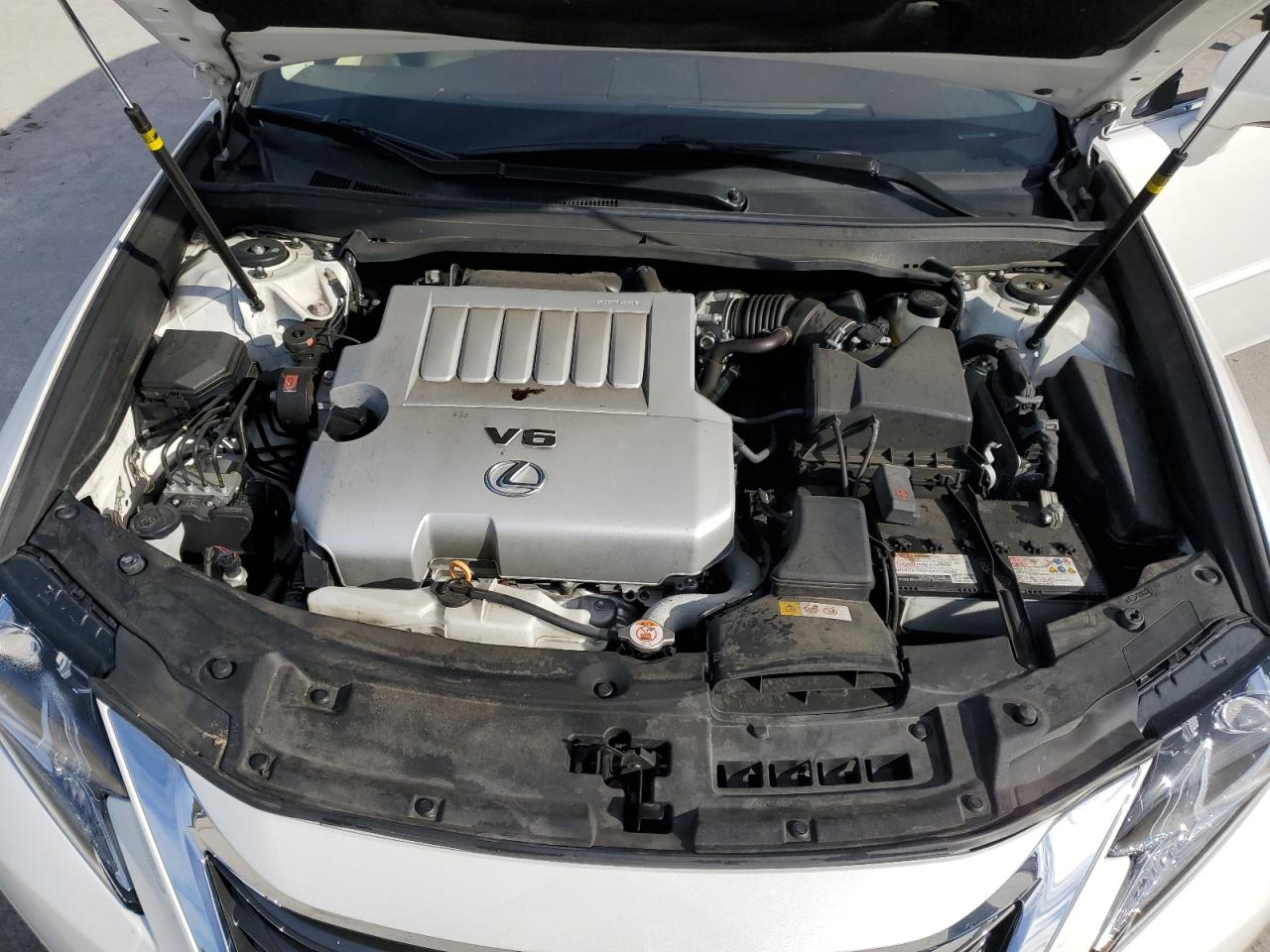 2018 Lexus ES - Image 12