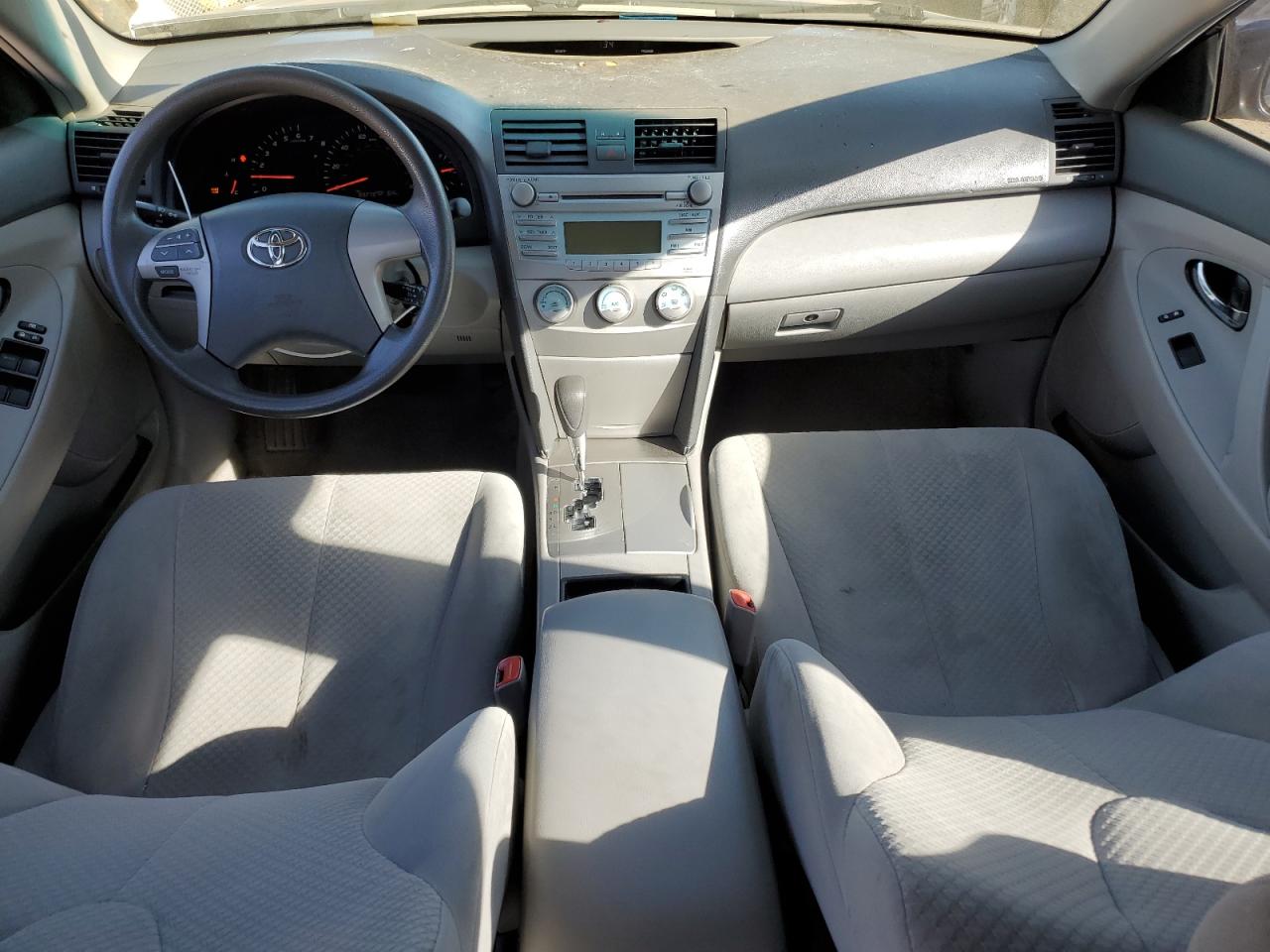 2009 Toyota Camry - Image 8