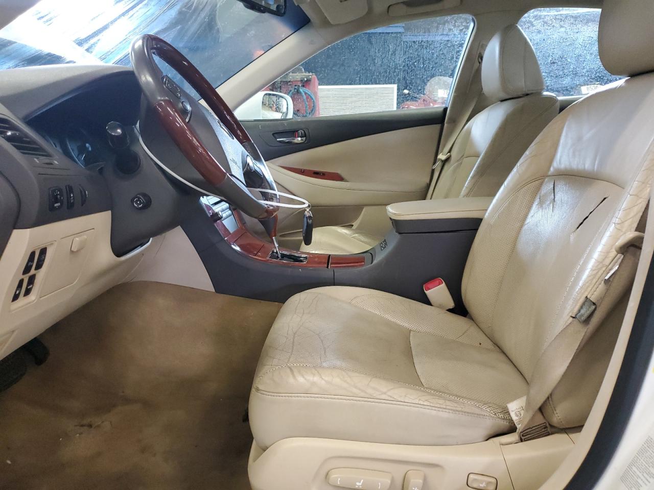 2012 Lexus ES - Image 7