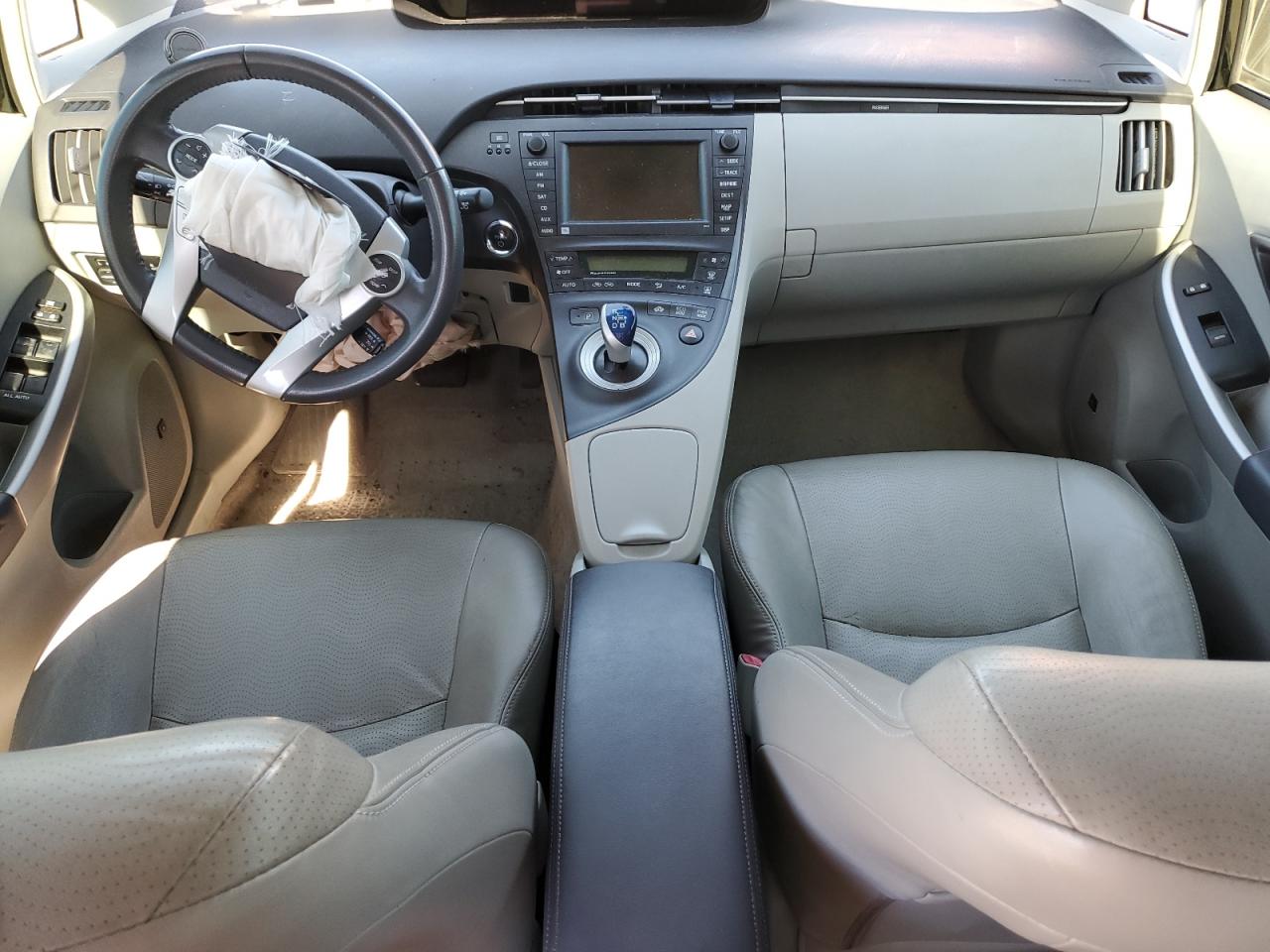 2011 Toyota Prius - Image 8