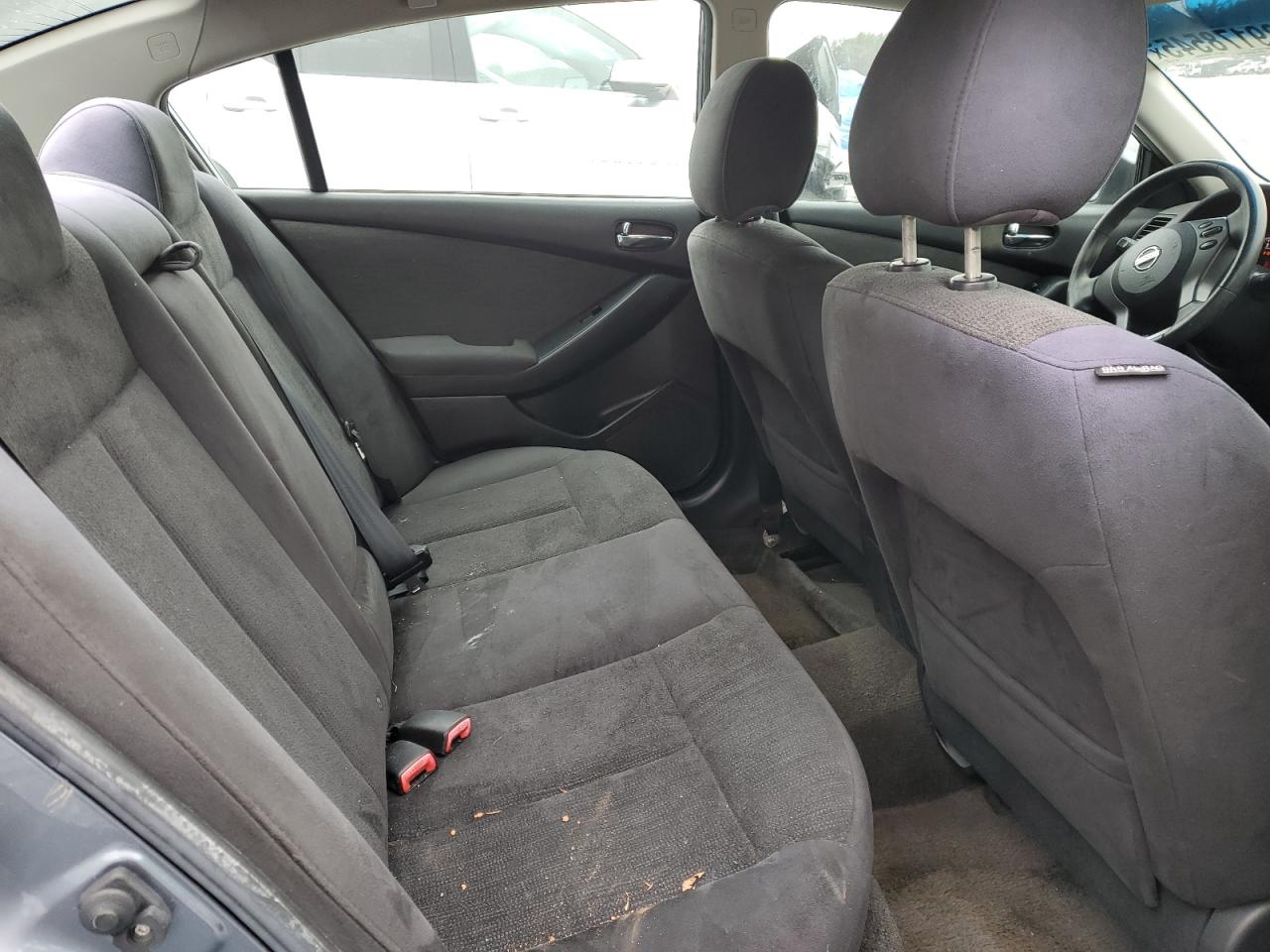 2010 Nissan Altima - Image 10