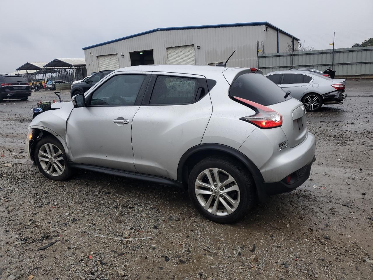 2015 Nissan Juke - Image 2