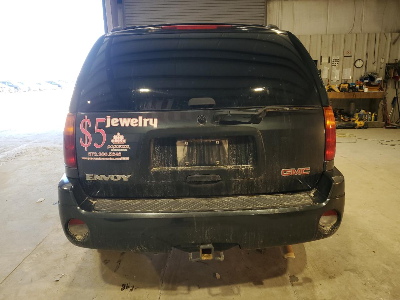 2005 GMC Envoy - Image 6