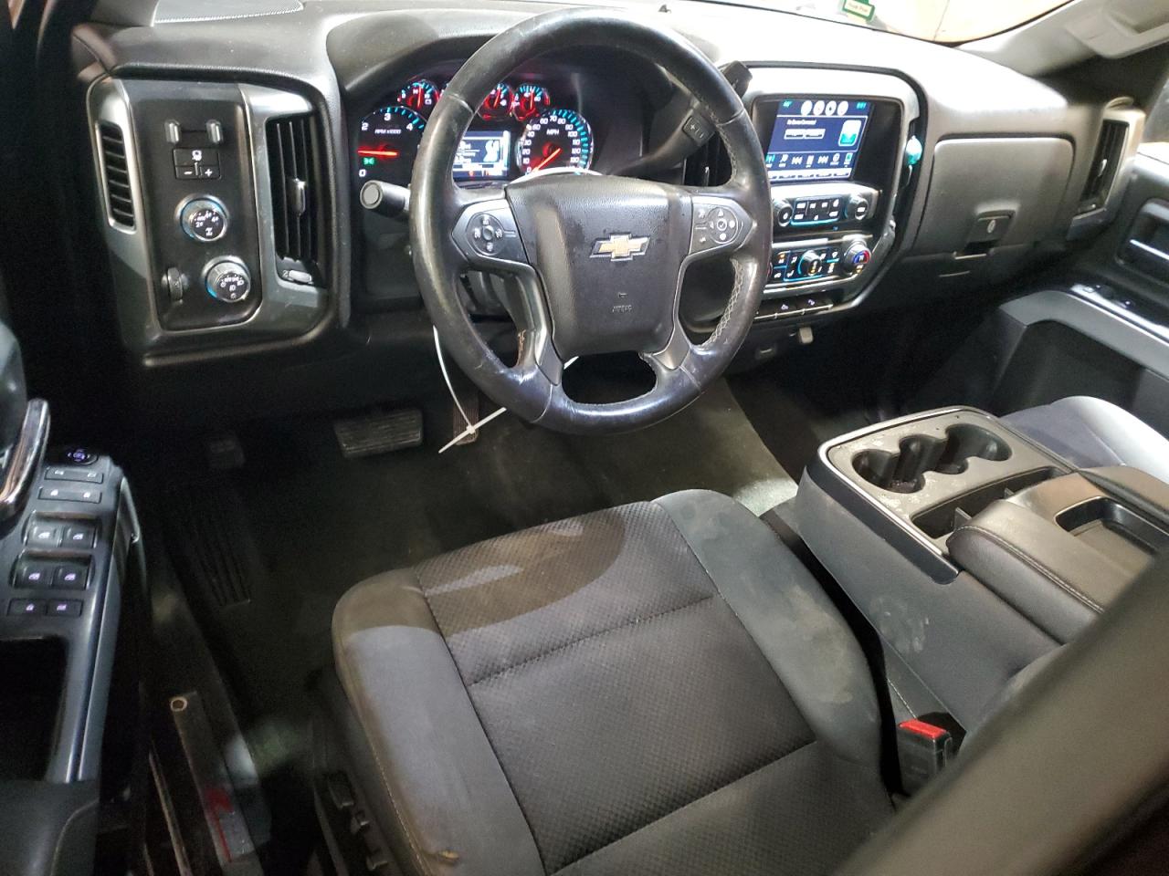 2016 Chevrolet Silverado - Image 8