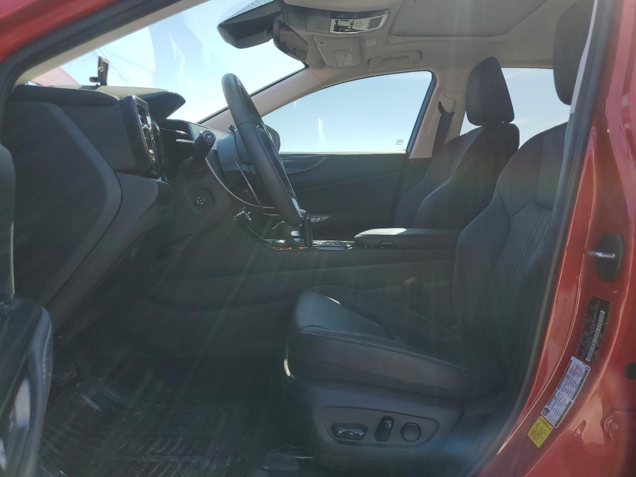 2024 Lexus NX - Image 7