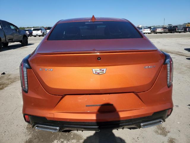  CADILLAC CT4 2023 Оранжевый