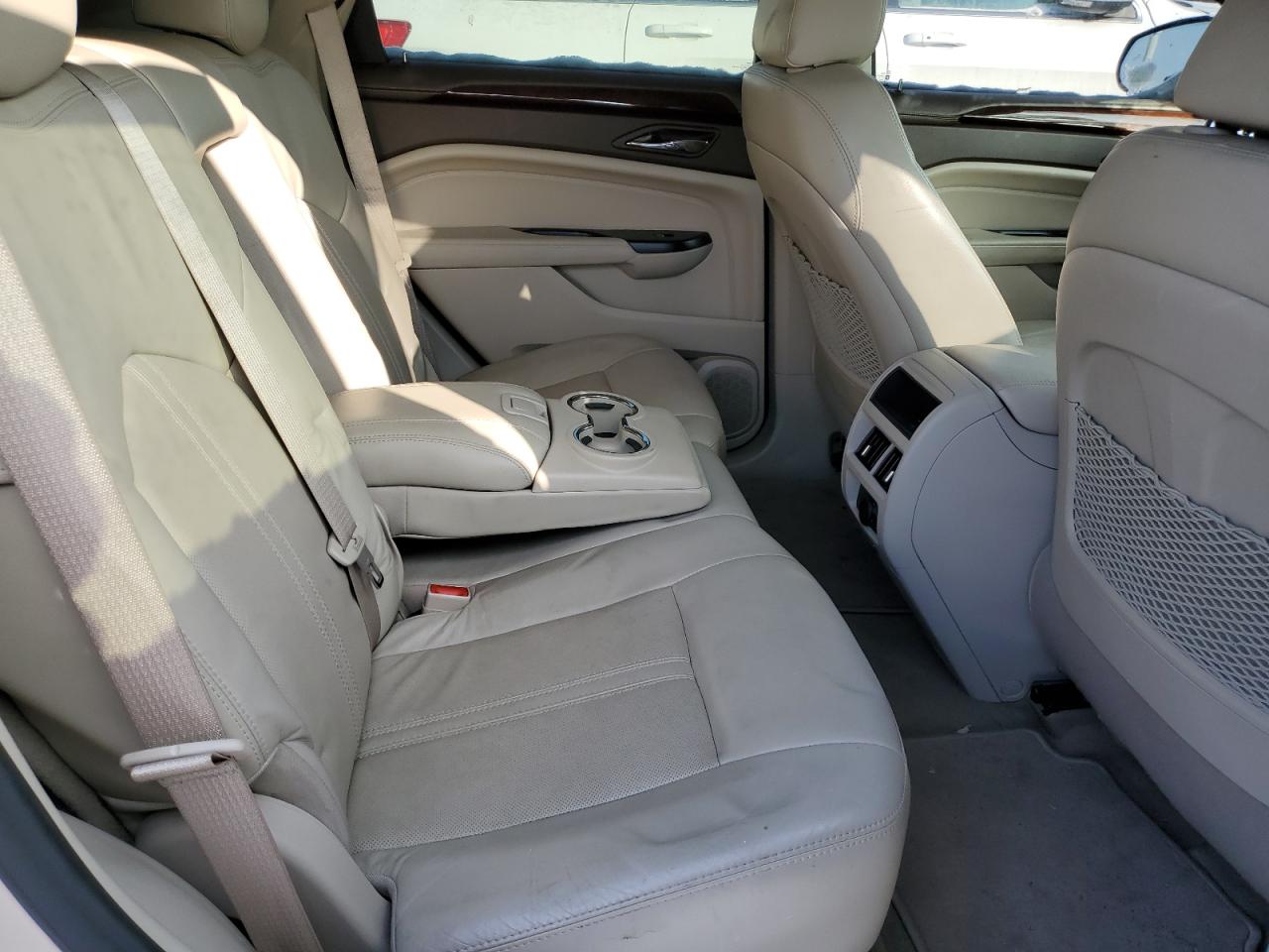 2015 Cadillac SRX - Image 11