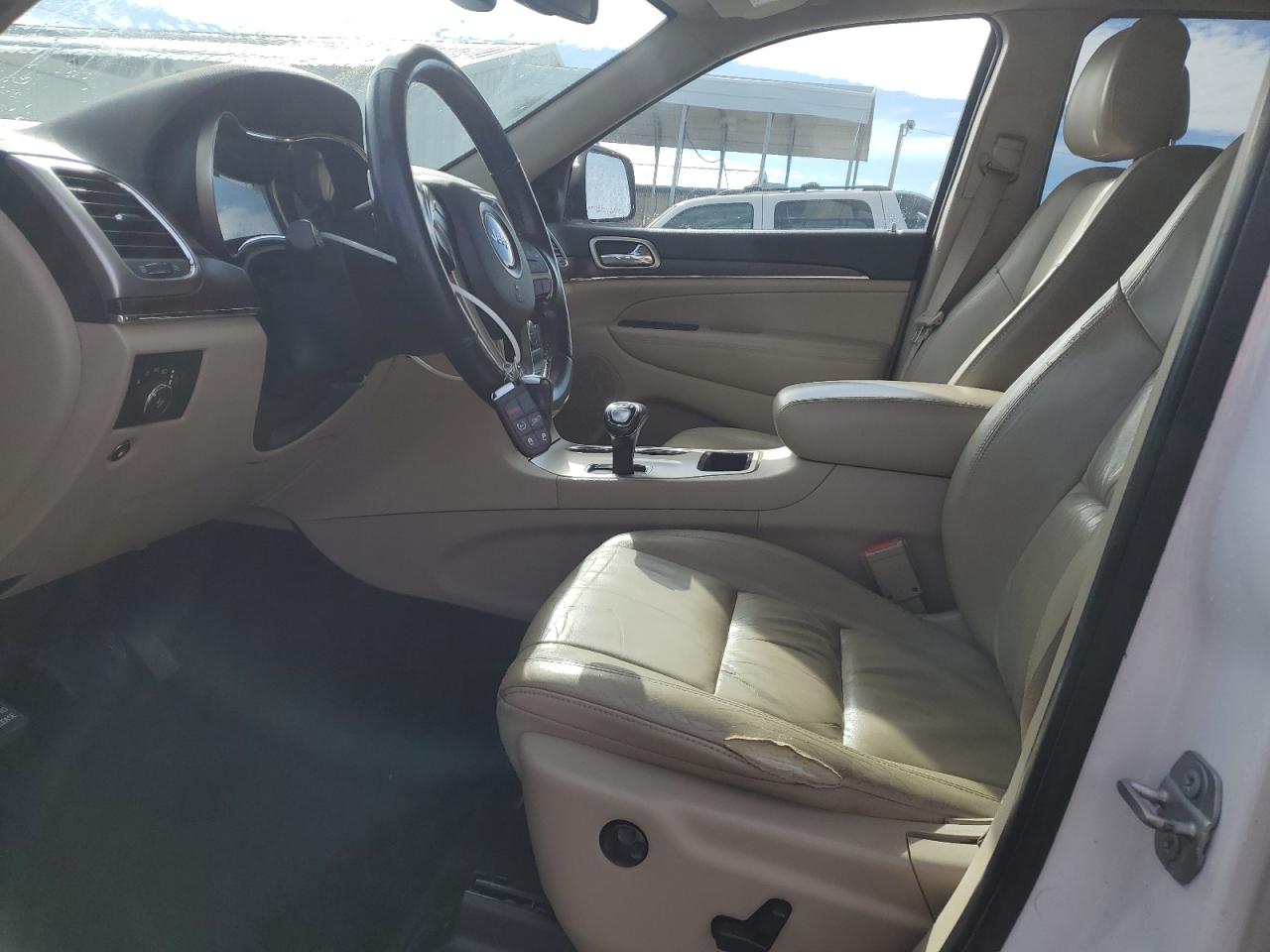 2015 Jeep Grand Cherokee - Image 7