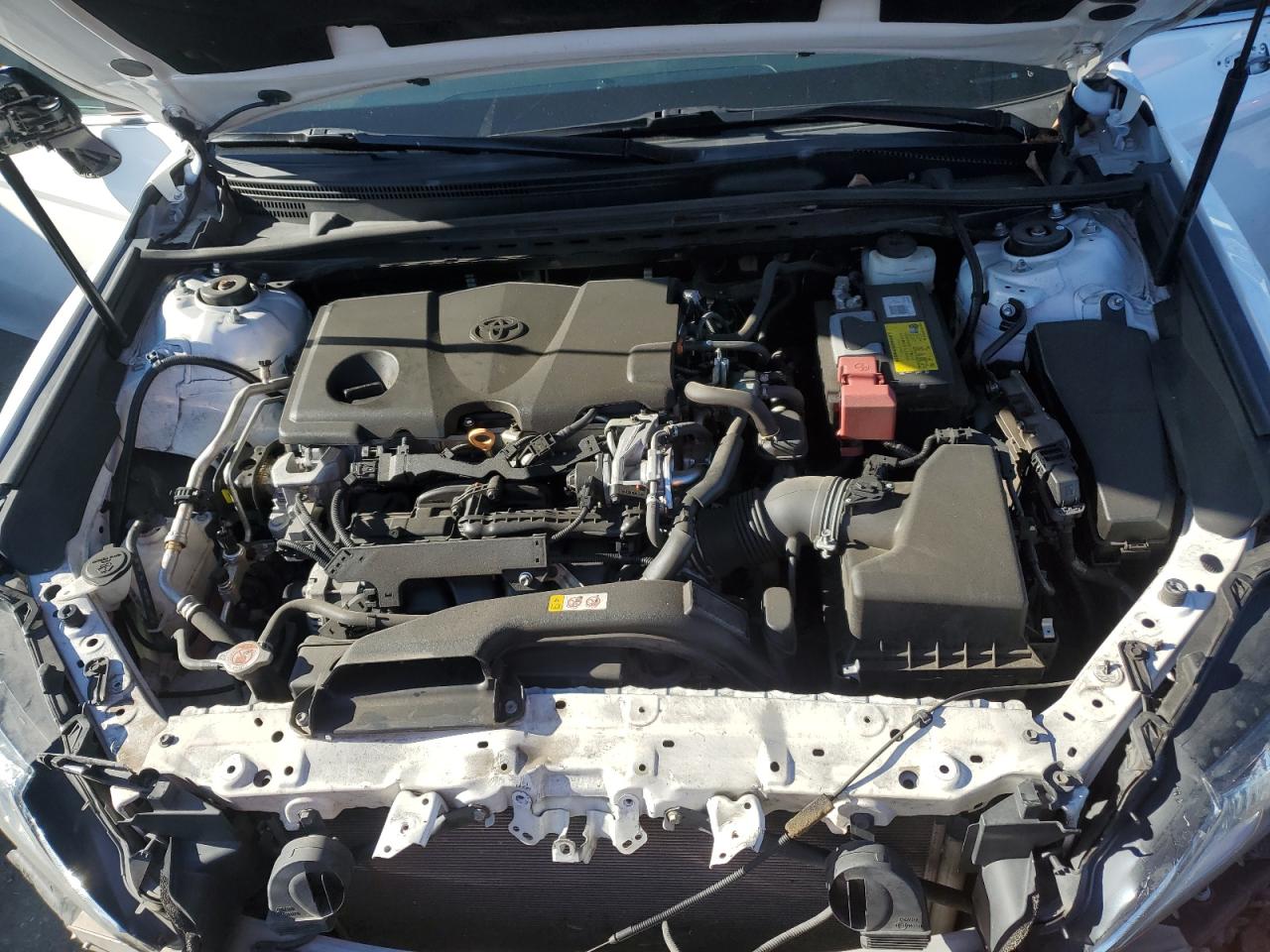 2020 Toyota Camry - Image 11