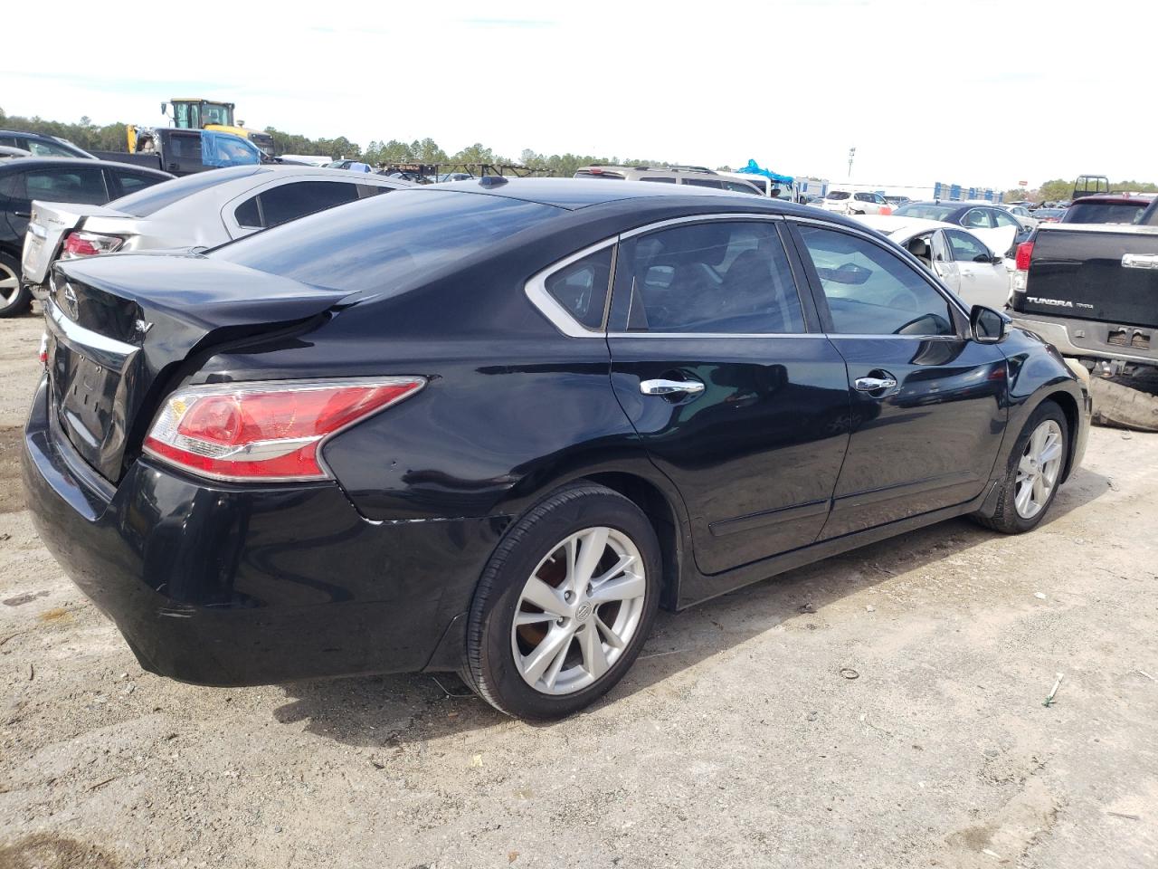 2015 Nissan Altima - Image 3