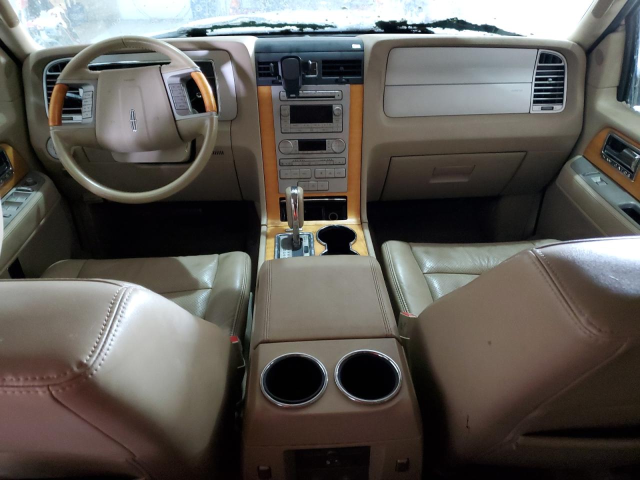 2009 Lincoln Navigator - Image 8
