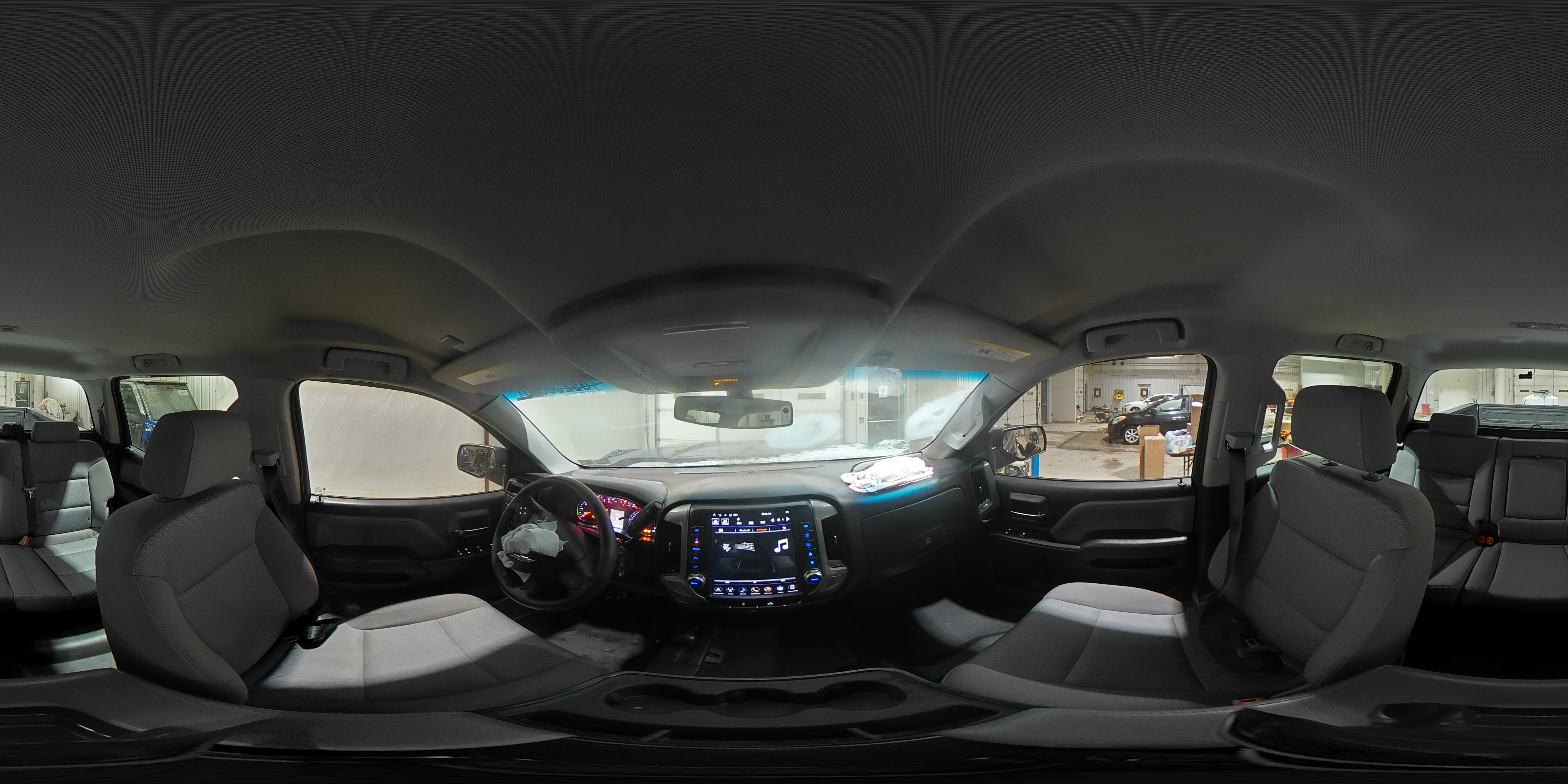 2018 Chevrolet Silverado - Image 13