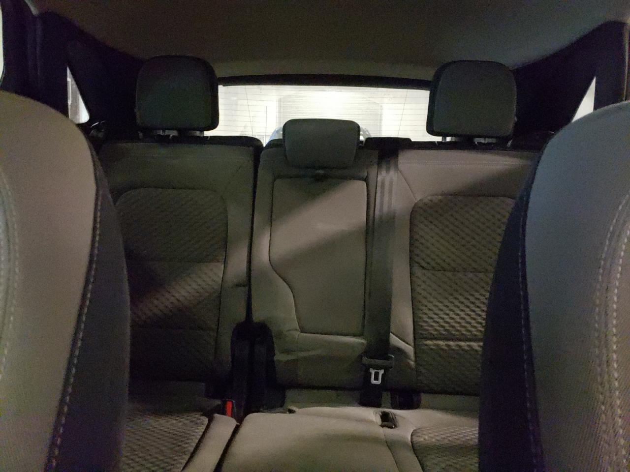 2020 Ford Escape - Image 10
