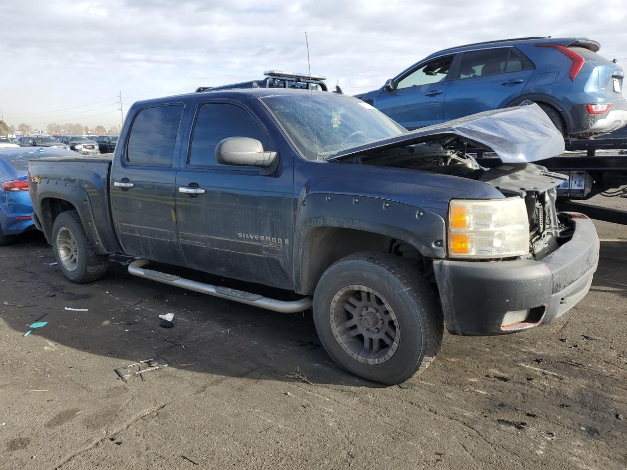 2007 Chevrolet Silverado - Image 4