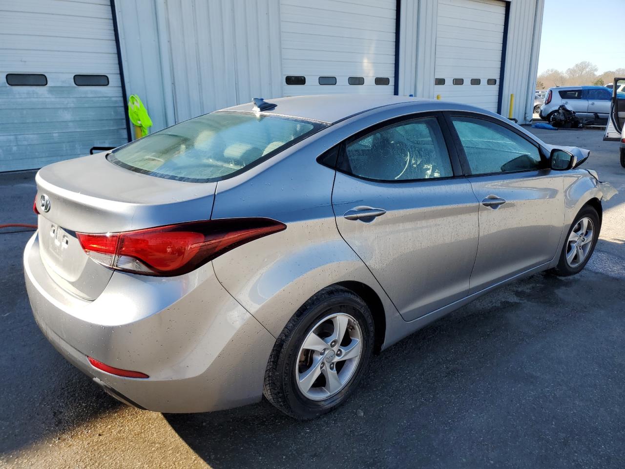 2015 Hyundai Elantra - Image 3