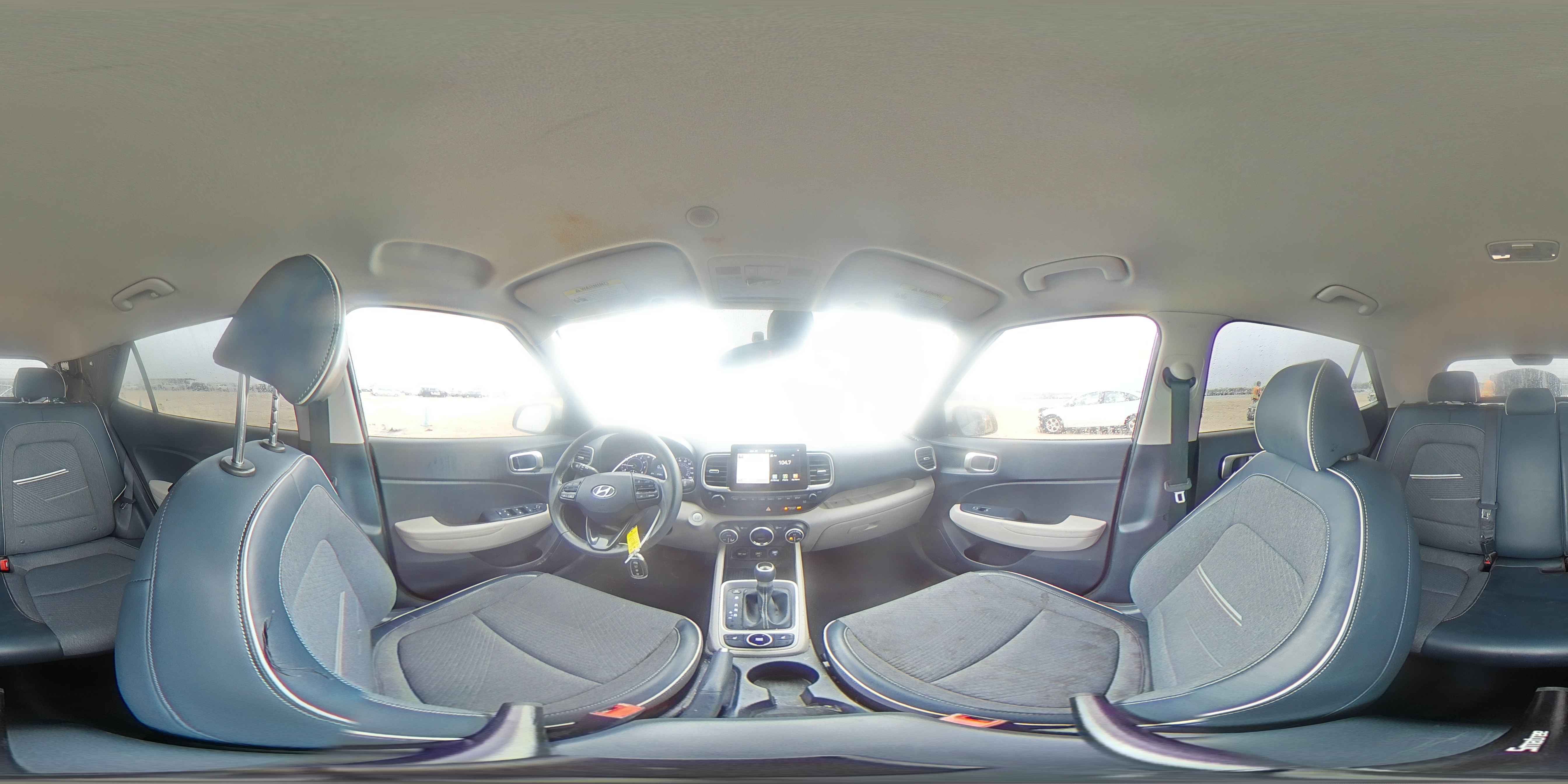2020 Hyundai Venue - Image 13