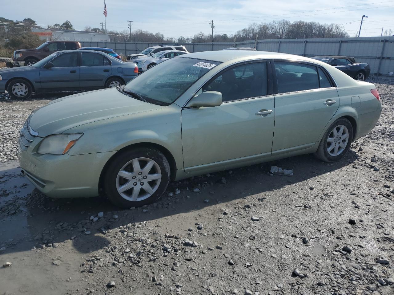 2006 Toyota Avalon - Image 1