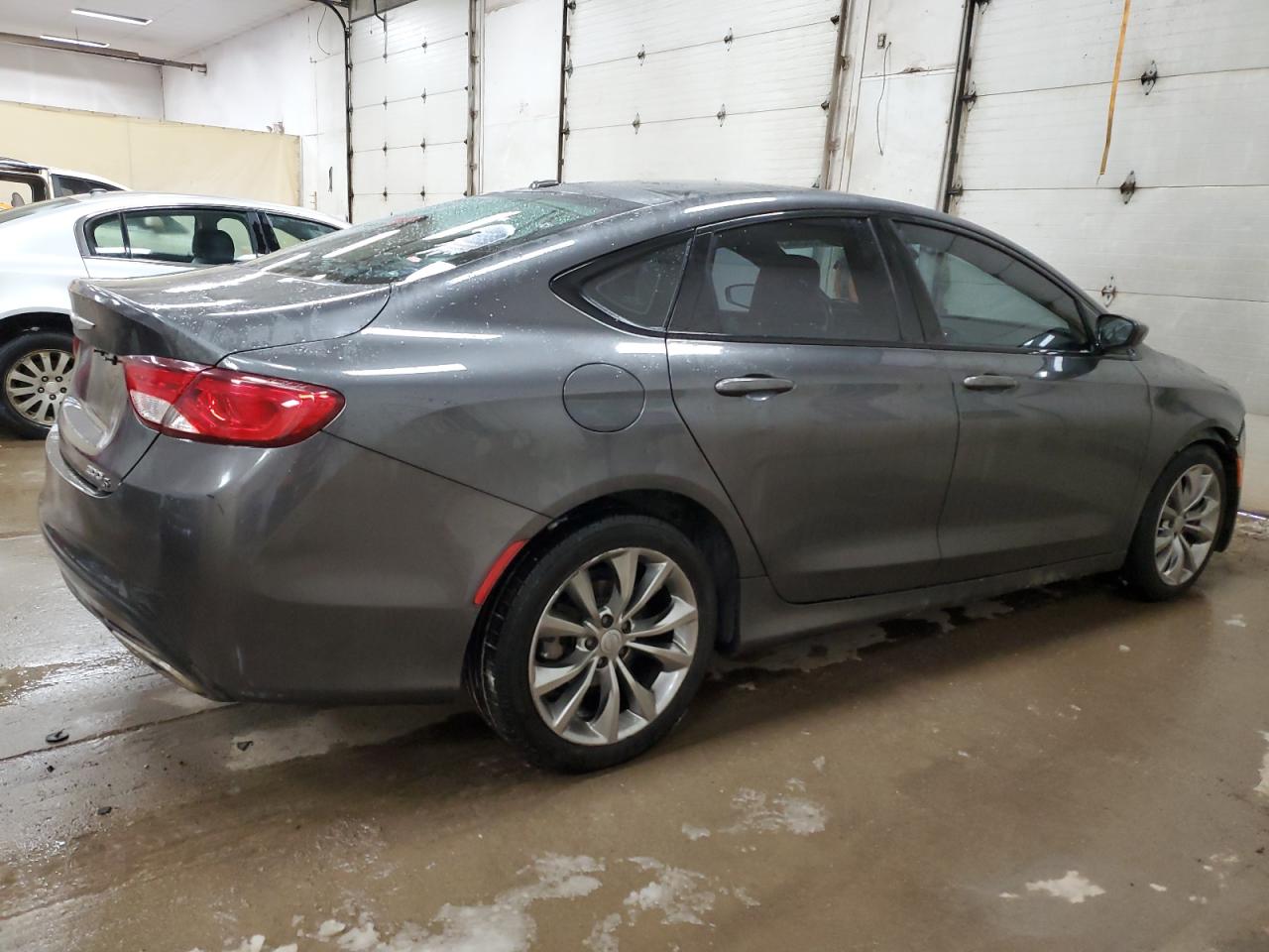 2015 Chrysler 200 - Image 3