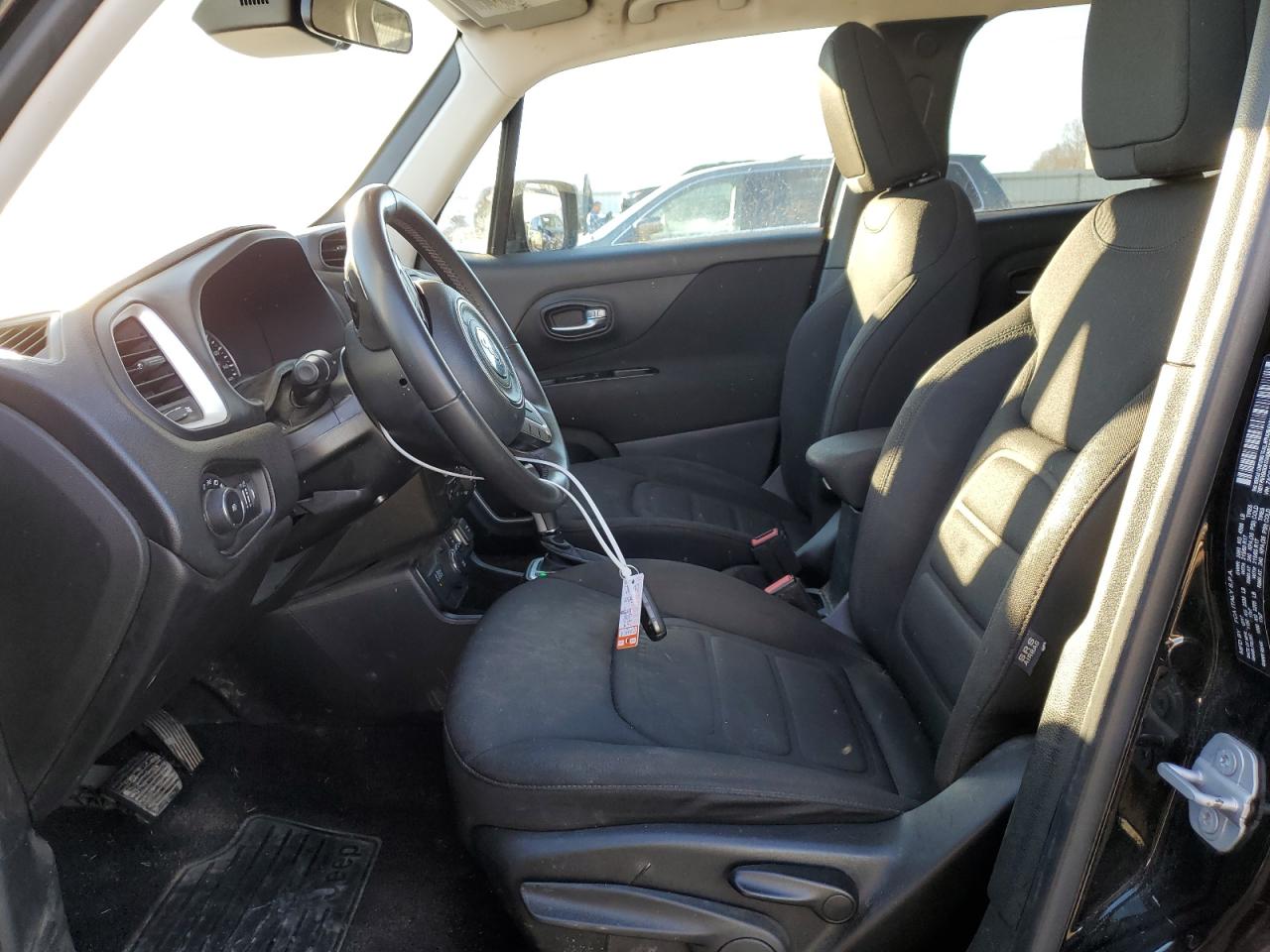 2018 Jeep Renegade - Image 7