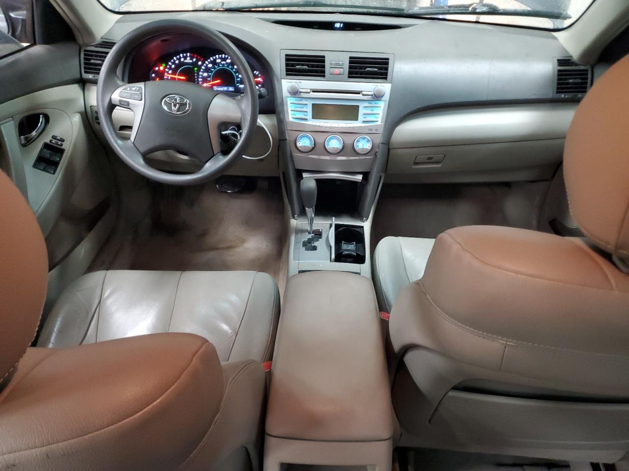 2009 Toyota Camry - Image 8
