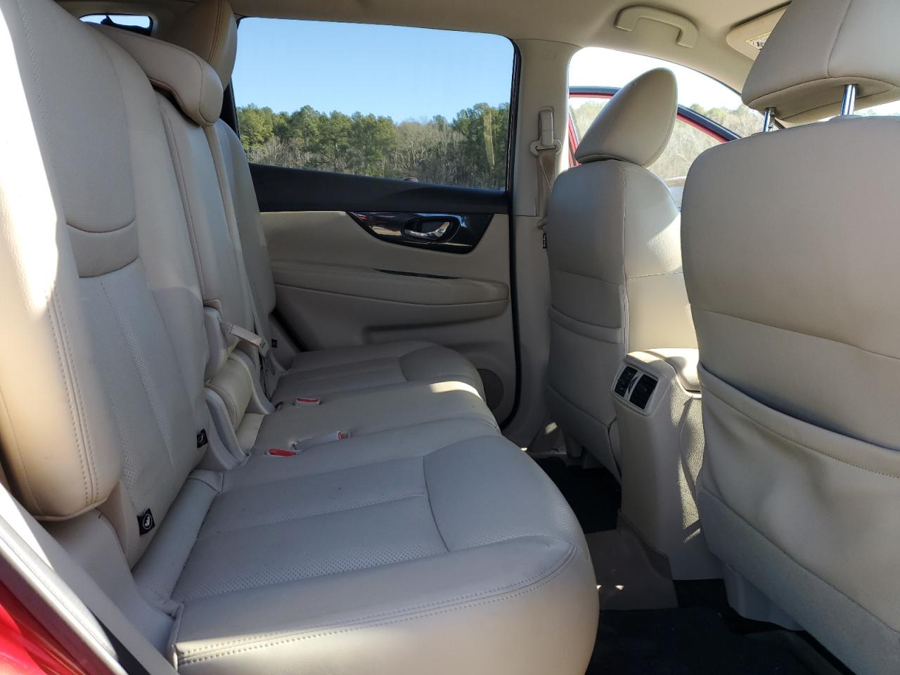 2017 Nissan Rogue - Image 11