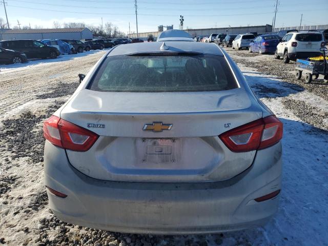  CHEVROLET CRUZE 2017 Srebrny