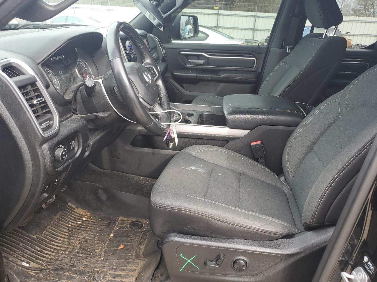 2022 RAM 1500 - Image 7