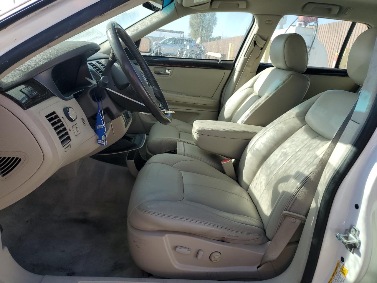 2008 Cadillac Dts VIN: 1G6KD57Y58U113570 Lot: 70305935