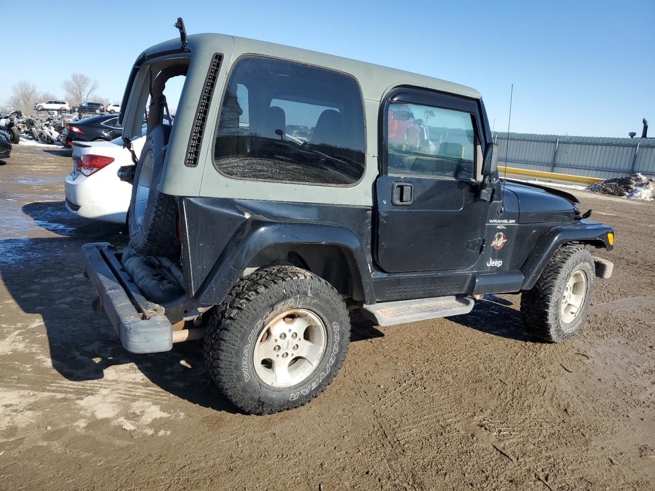 2001 Jeep Wrangler - Image 3