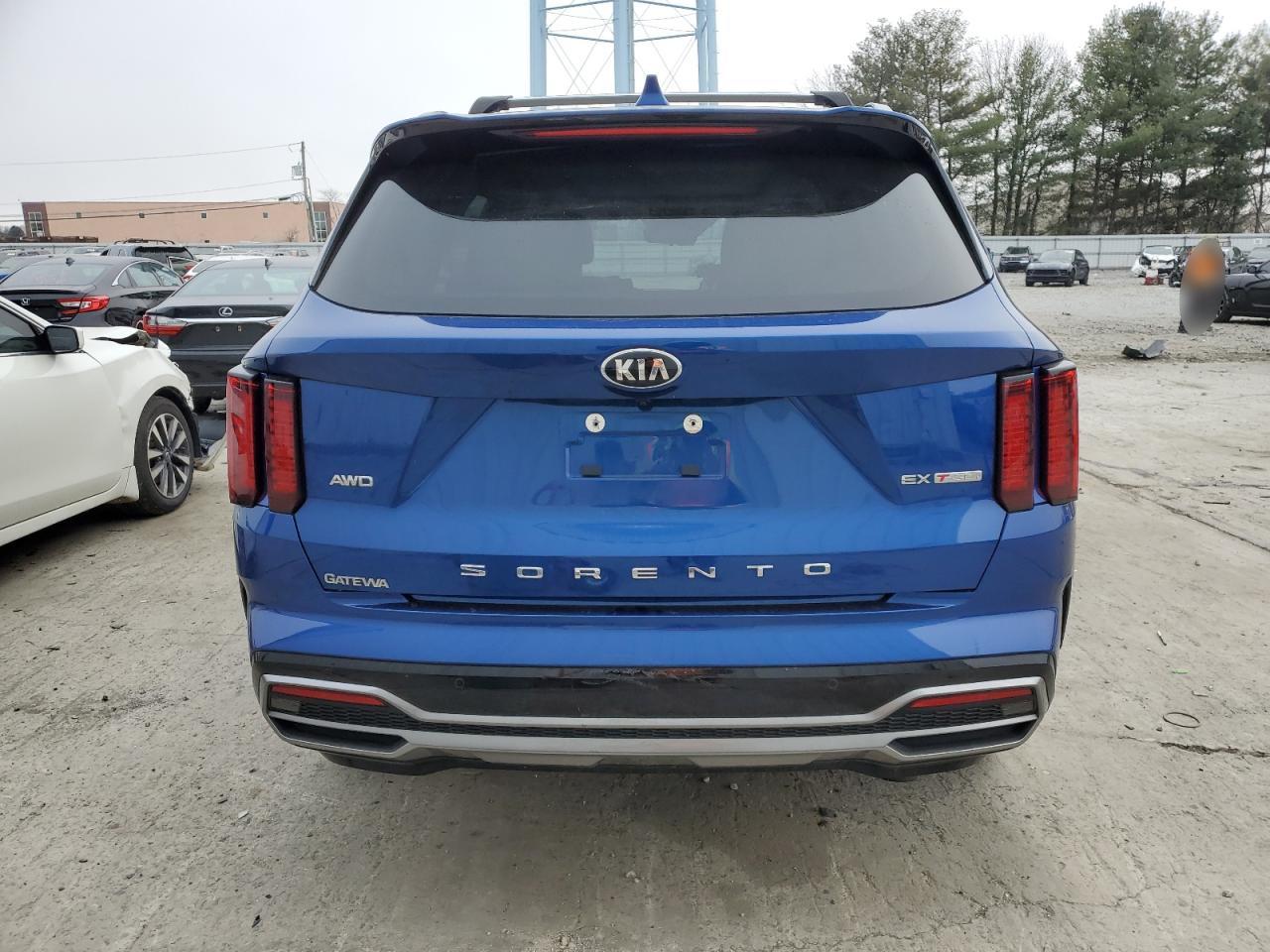 2021 Kia Sorento - Image 6