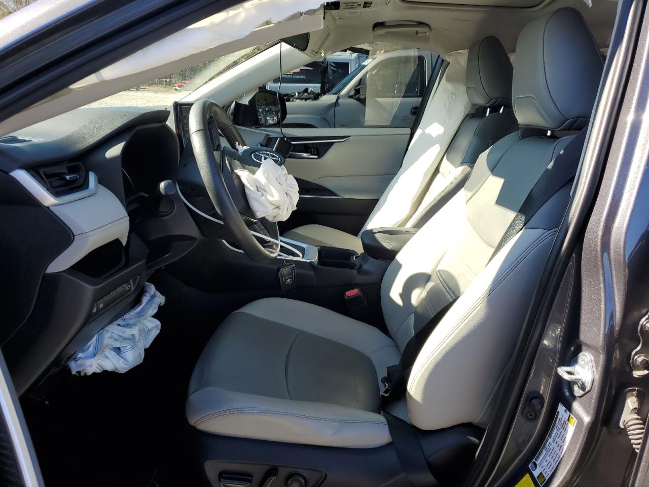 2021 Toyota RAV 4 - Image 7