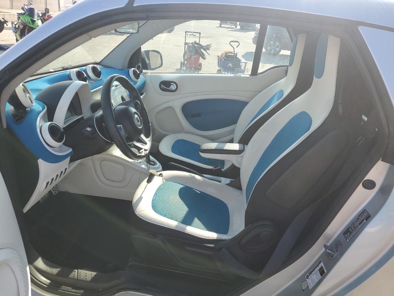 2017 Smart Fortwo - Image 7