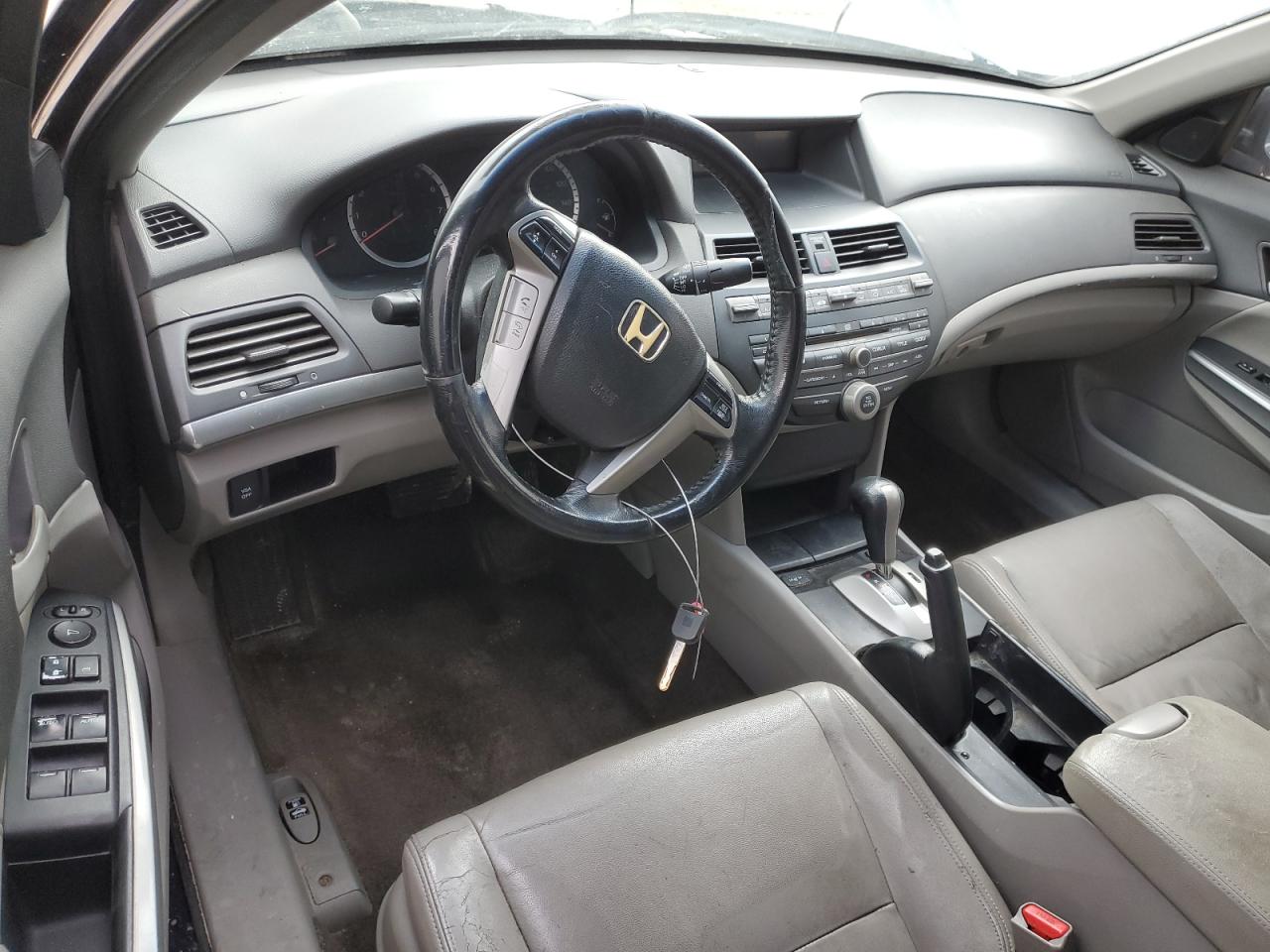 2010 Honda Accord - Image 8