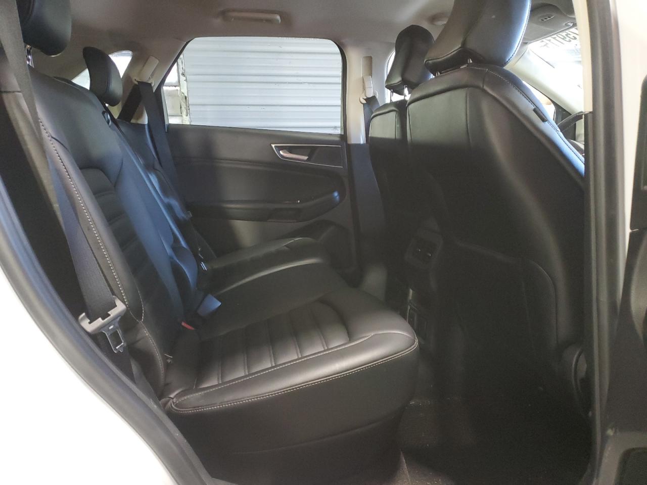 2020 Ford Edge - Image 11
