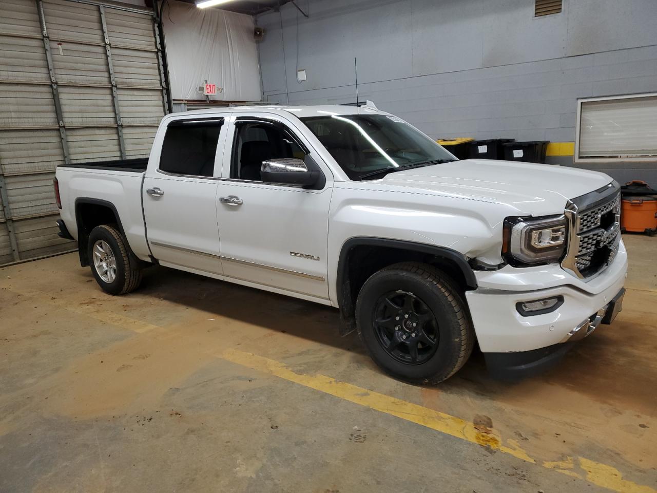 2016 GMC Sierra - Image 4