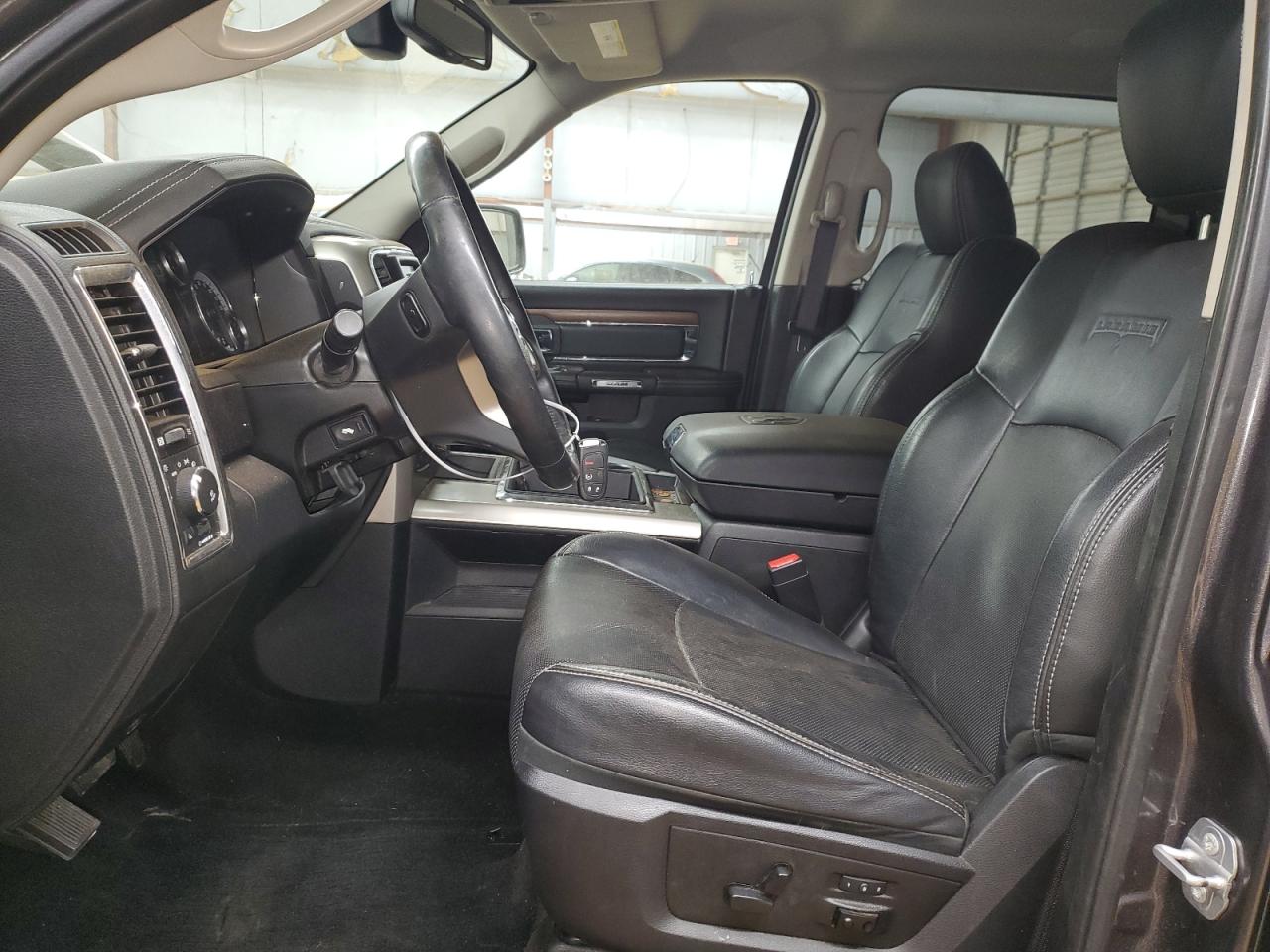 2015 RAM 1500 - Image 7