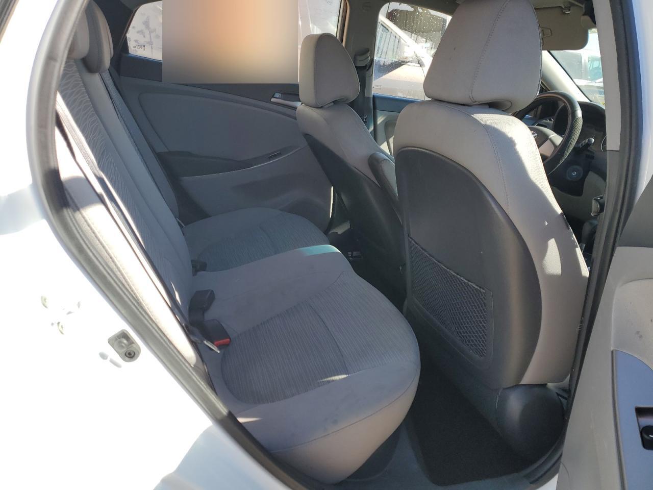 2016 Hyundai Accent - Image 10