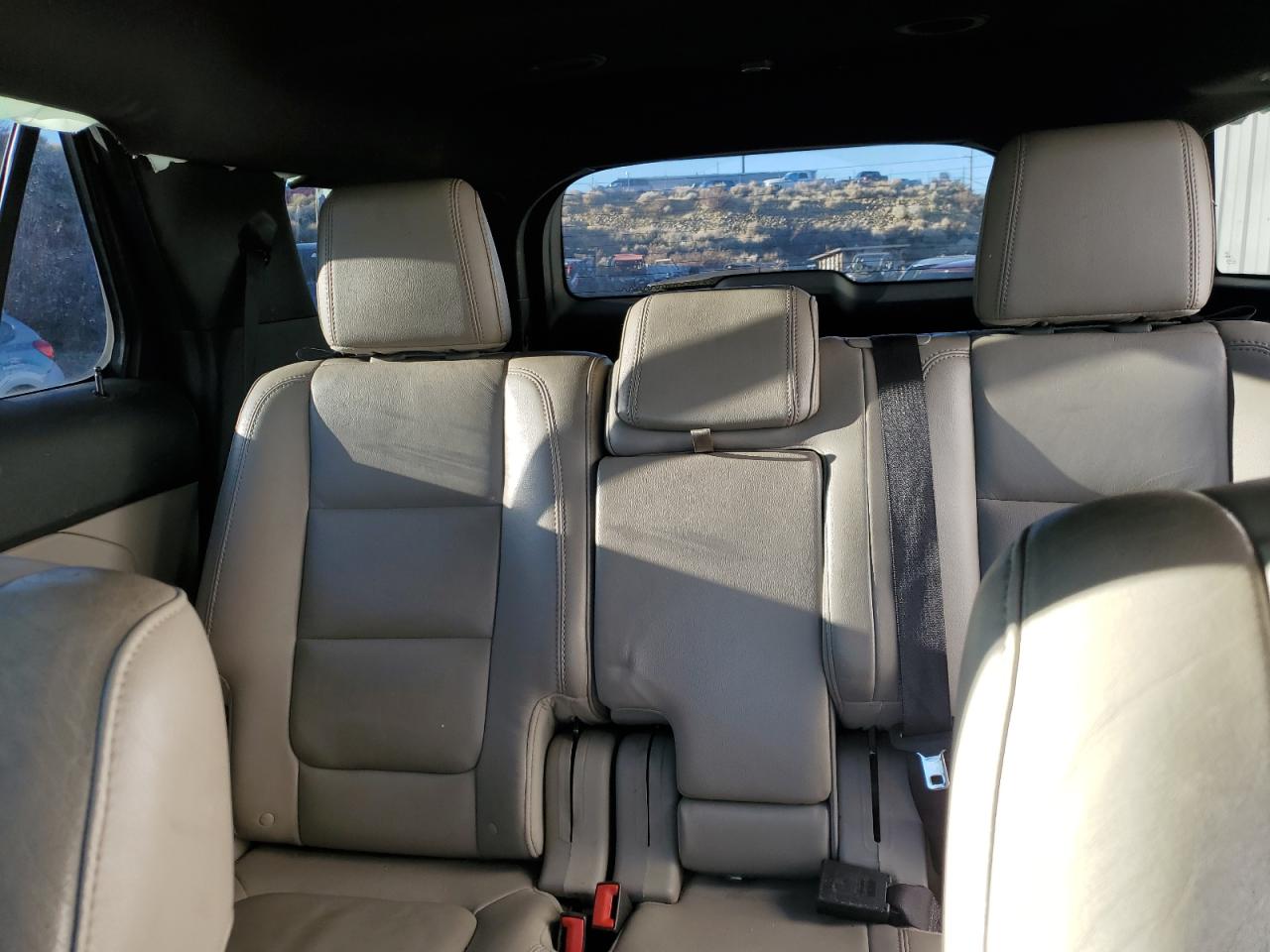2013 Ford Explorer - Image 10