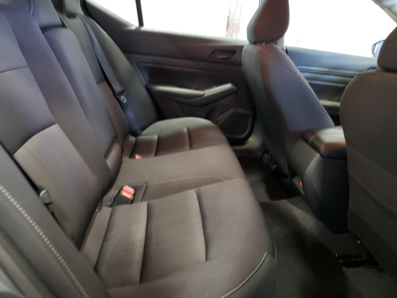 2024 Nissan Altima - Image 10