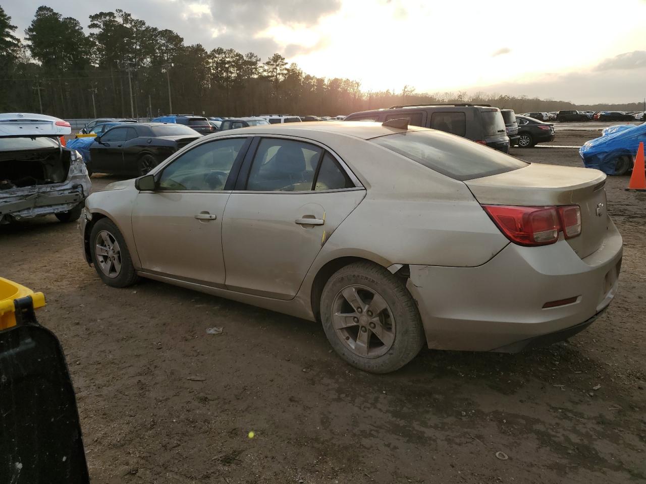 2015 Chevrolet Malibu - Image 2