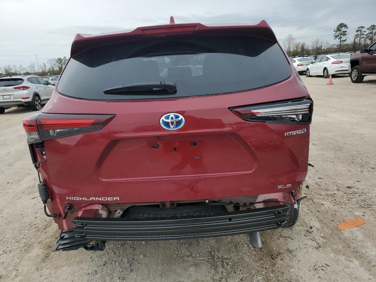 2024 Toyota Highlander - Image 6