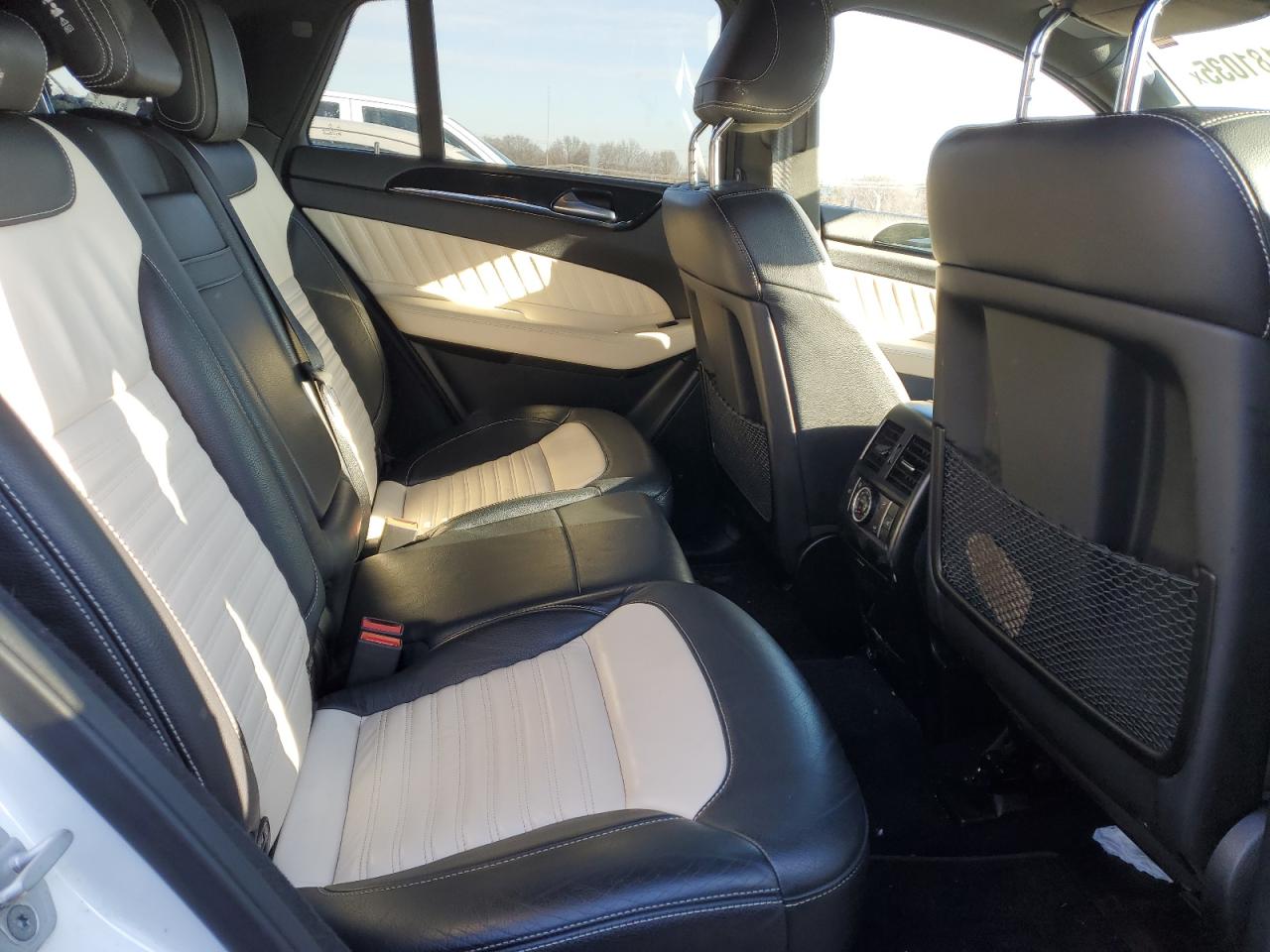2017 Mercedes-Benz GLE - Image 11