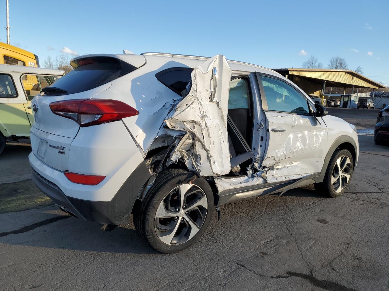 2016 Hyundai Tucson - Image 3