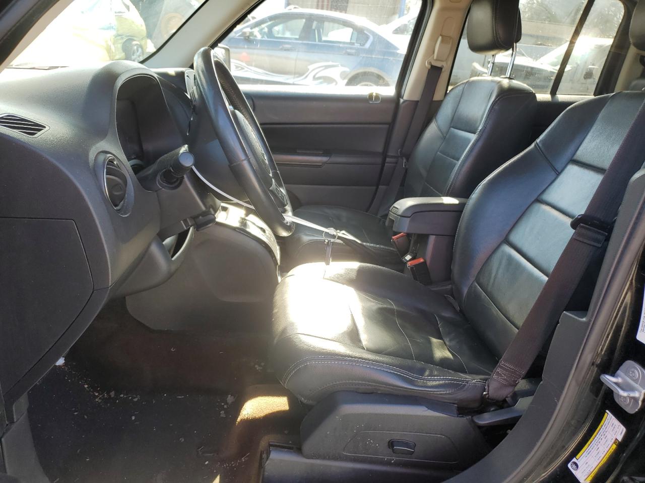 2014 Jeep Liberty (Patriot) - Image 7