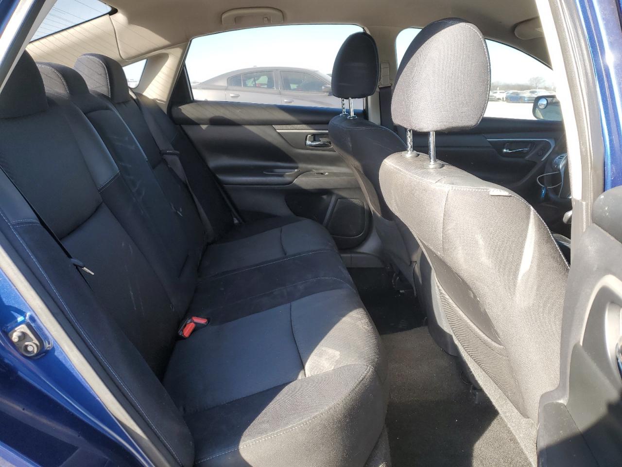 2017 Nissan Altima - Image 10