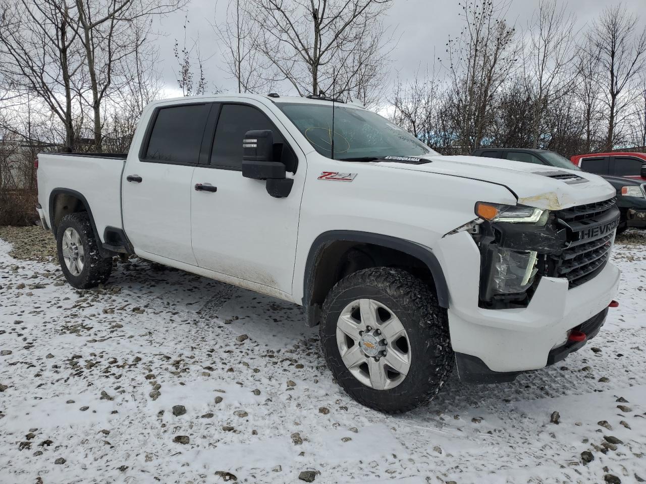 2022 Chevrolet Silverado - Image 4
