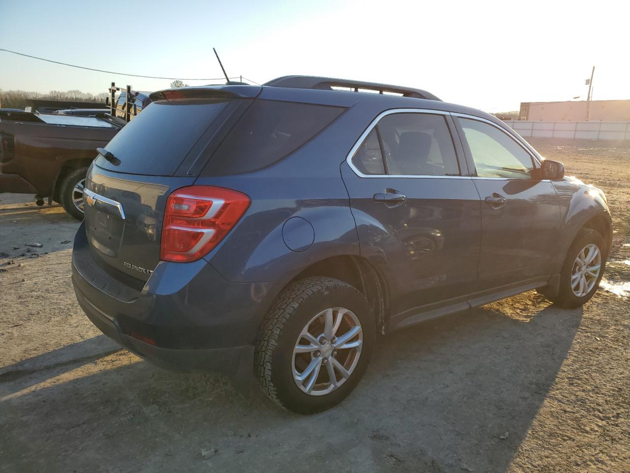 2016 Chevrolet Equinox - Image 3
